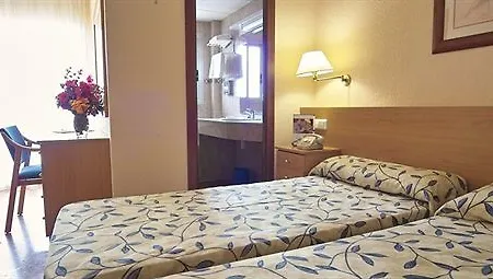 Отель Montreal 3*