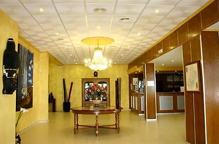 Hotel Montreal 3*
